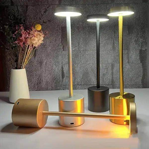 Luminária de Led Mendoza com Acendimento ao toque - Cazehn - Figma Store